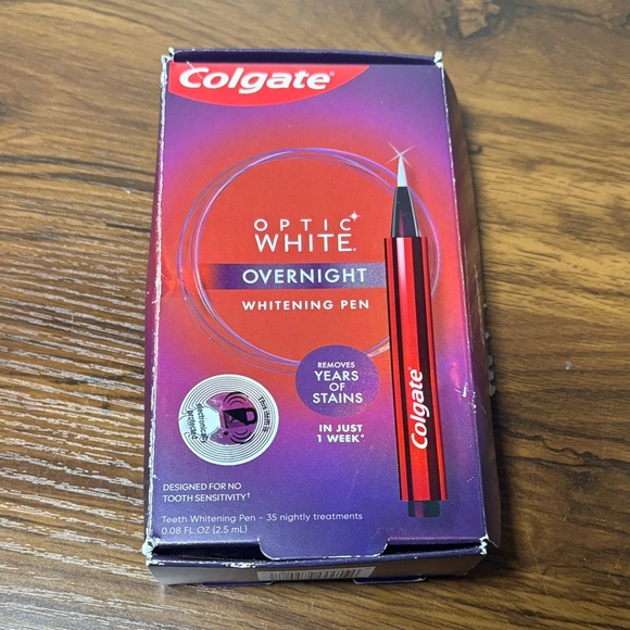 Colgate Optic White Overnight Whitening Pen - Picture 1 of 7